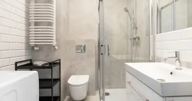 Квартира 2 комнаты в Варшава, Польша