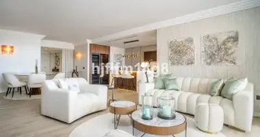 Apartamento 4 habitaciones en San Pedro Alcantara, Španjolska