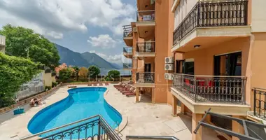 Wohnung 3 zimmer in Dobrota, Montenegro