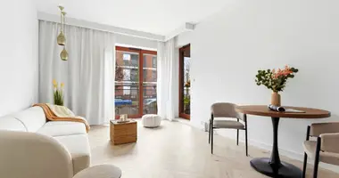 Квартира 2 комнаты в Варшава, Польша