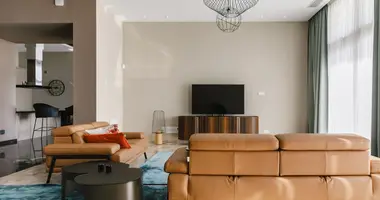 Villa 6 bedrooms in Agios Tychonas, Cyprus