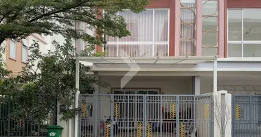 Дом 3 комнаты в Khan Chroy Changvar, Камбоджа