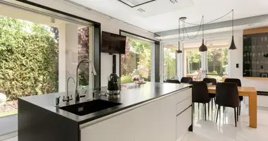 Mieszkanie w Warszawa, Polska