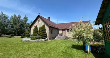 Casa en Tarnouski sielski Saviet, Belarús