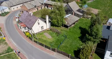 Maison dans Podrzewie, Pologne