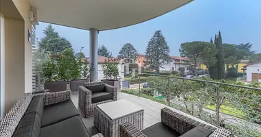 2 bedroom apartment in Desenzano del Garda, Italy