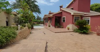 Chalet 4 bedrooms in Alicante, Spain