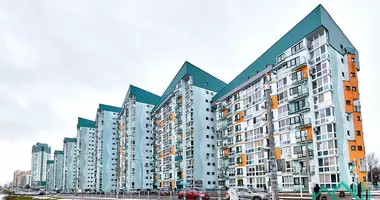 Nieruchomości komercyjne 4 pokoi w Mińsk, Białoruś