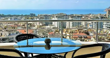 Appartement 2 chambres dans Muratpasa, Turquie