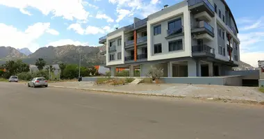 2 bedroom apartment in Konyaalti, Turkey