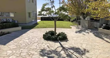 5 bedroom apartment in Cyprus