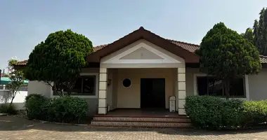 Haus 4 Schlafzimmer in Dzorwulu, Ghana