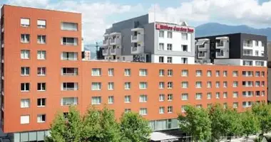 Büro 200 m² in Tirana, Albanien