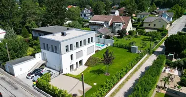 5 room house in Vienna, Austria