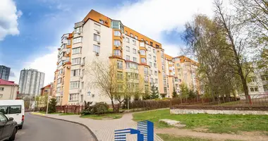 Oficina 86 m² en Minsk, Belarús