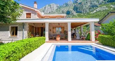 Casa 5 habitaciones en Montenegro