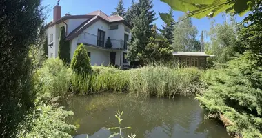Casa 8 habitaciones en Reguly, Polonia