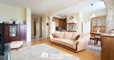 Wohnung 3 zimmer in Minsk, Belarus