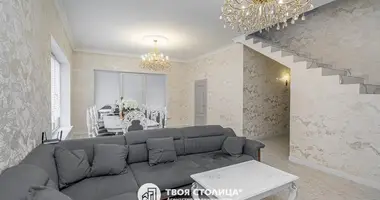 6 room house in Baraulianski sielski Saviet, Belarus