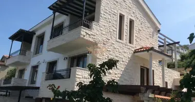 Дом 5 комнат в Черногория