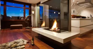 Mieszkanie 7 pokojów w Ryga, Łotwa