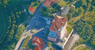 Villa in Kozana, Slowenien