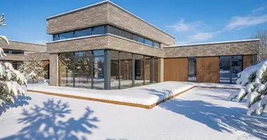 Дом в Lindiniskes, Литва