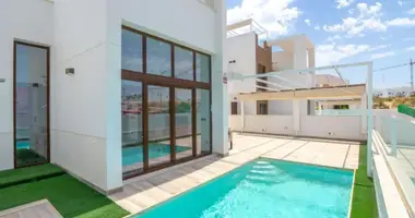 4 bedroom house in Torrevieja, Spain