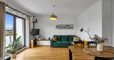 Квартира 3 комнаты в Варшава, Польша