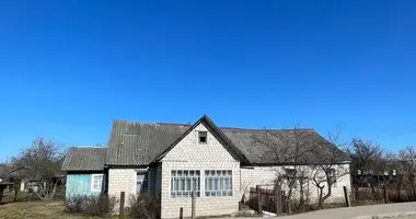 Casa en Maryina Horka, Belarús