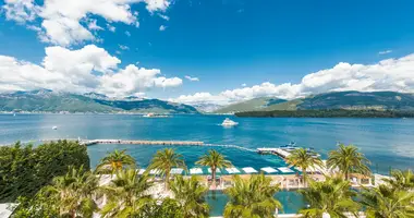 Квартира 5 спален в , Черногория