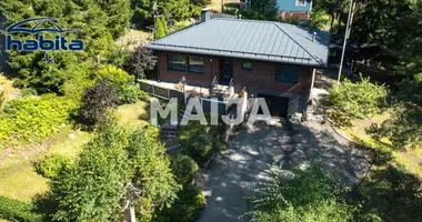 House in Hellemaa, Finland