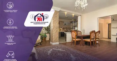 Apartamento 4 habitaciones en Minsk, Belarús