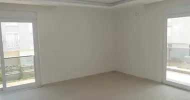 4 room apartment in Muratpasa, Turkey