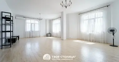 4 bedroom apartment in Minsk, Belarus