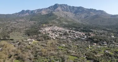 Terrain dans Rachoni, Grèce