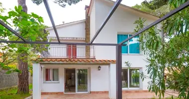 Dom drewniany w stylu górskim 7 pokojów w Platja dAro, Hiszpania