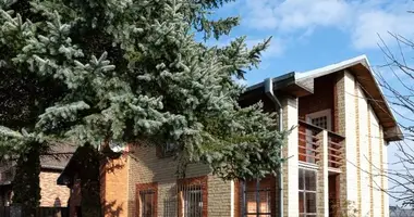 Casa en Grikieniai, Lituania