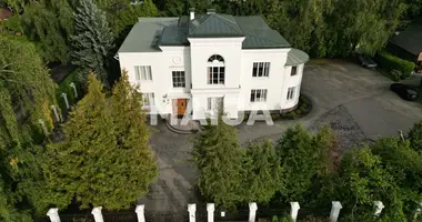 Villa 10 bedrooms in Riga, Latvia