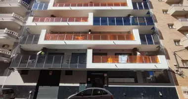 Mieszkanie 3 pokoi w Torrevieja, Hiszpania