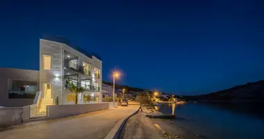 Дом 5 спален в Opcina Marina, Хорватия