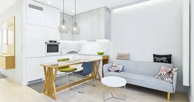 Квартира 2 комнаты в Варшава, Польша