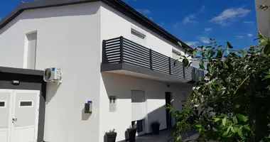 Dom 5 pokojów w Chorwacja