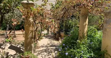 5 bedroom house in Santa Venera, Malta