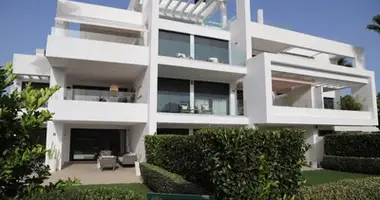 3 bedroom apartment in Estepona, Spain