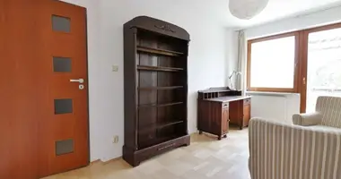 Propiedad comercial 17 m² en Varsovia, Polonia