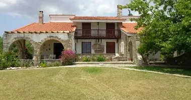 Вилла 8 комнат в Eretria Municipality, Греция