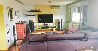 Wohnung 4 zimmer in Stadt Zagreb, Kroatien