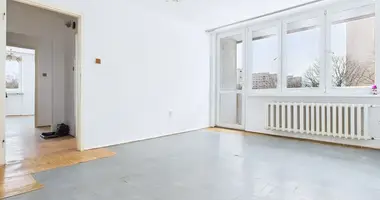 Mieszkanie 3 pokoi w Warszawa, Polska