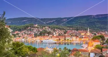 Parcela en Jelsa, Croacia